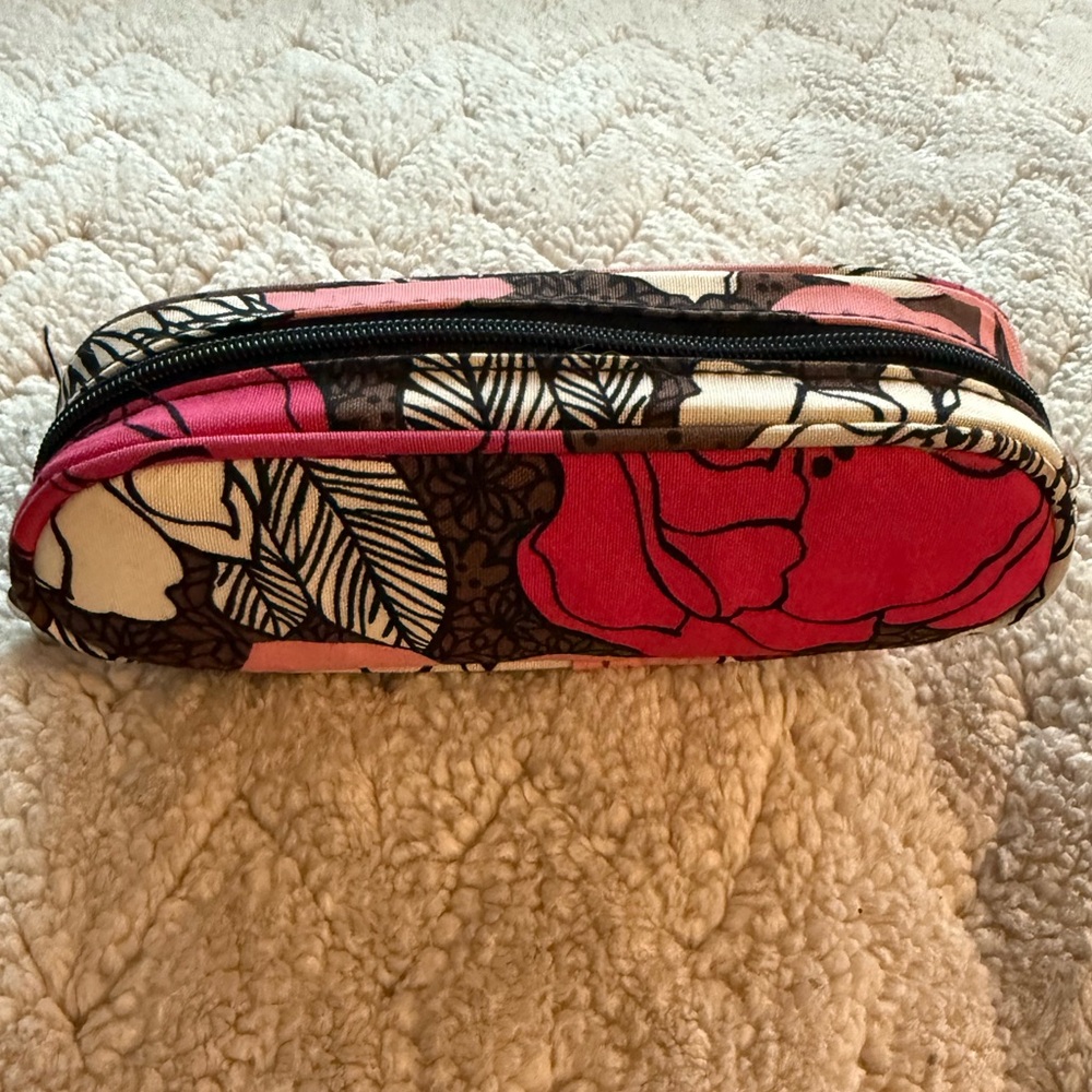Small Vera Bradley Case